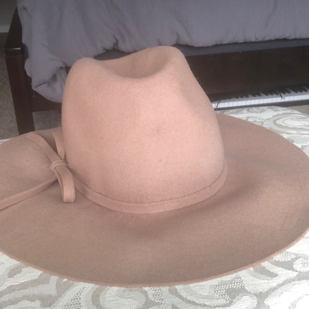 Bebe Floppy Hat camel